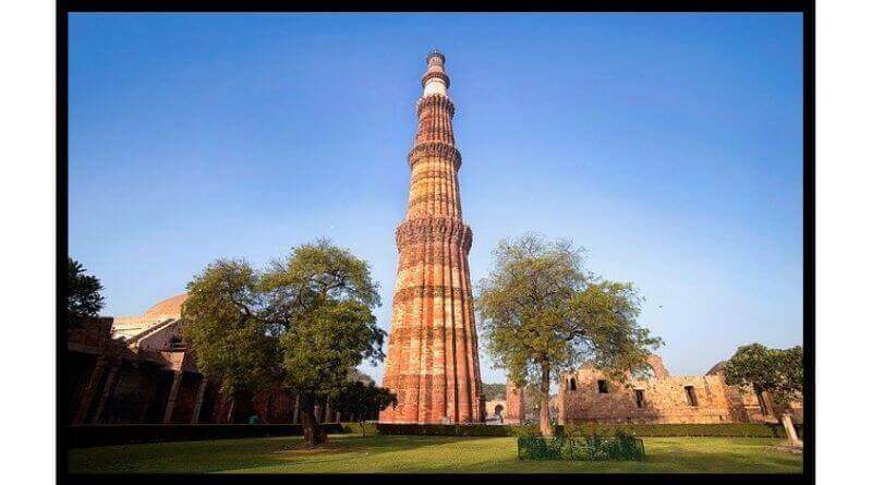 Information of Qutub Minar in Hindi क़ुतुब मीनार की जानकारी