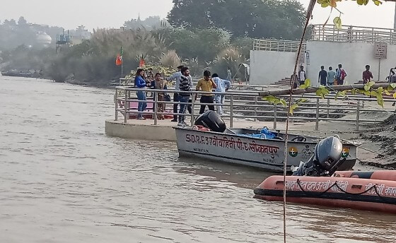 Atal Ghat Kanpur me Ghumne Ki Jagah