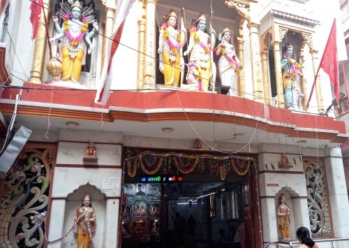 Shree Balaji Salasar Mandir Kanpur me Ghumne Ki Jagah