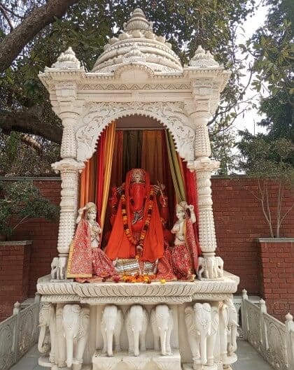 Hanumant Dham Lucknow Ki Ganesh Ji Murti