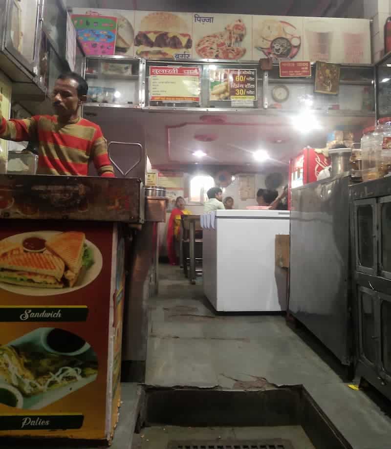 Bulakhi Chay Holi gate Famous Food in Mathura hindi